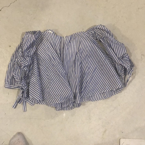 Off shoulder blouse - Picture 2 of 3